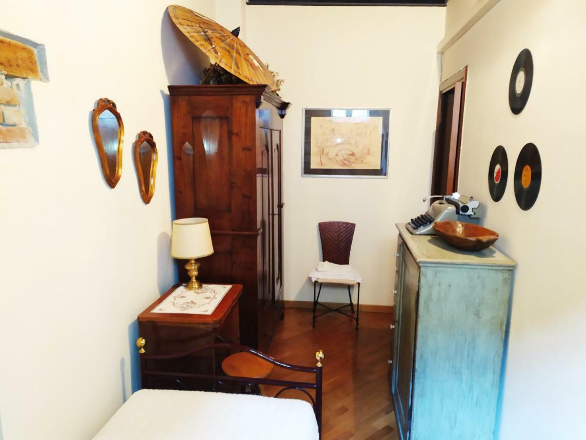 Ferienwohnung Ai Cinque Archi Verona Exterior foto