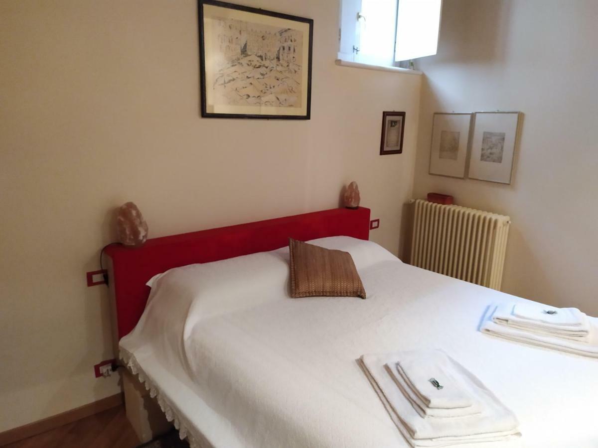 Ferienwohnung Ai Cinque Archi Verona Exterior foto