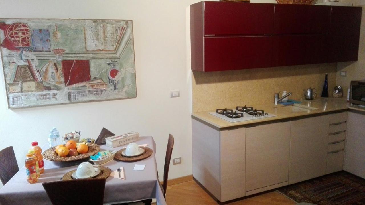 Ferienwohnung Ai Cinque Archi Verona Exterior foto